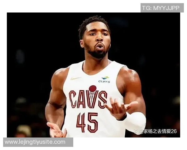 米切尔半场表现亮眼仅用16分钟砍下14分4助攻3抢断展现实力